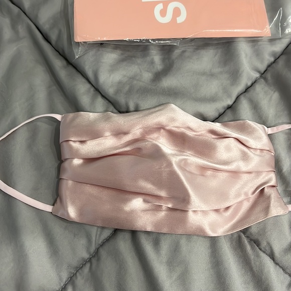 Slip silk face mask - Picture 2 of 3